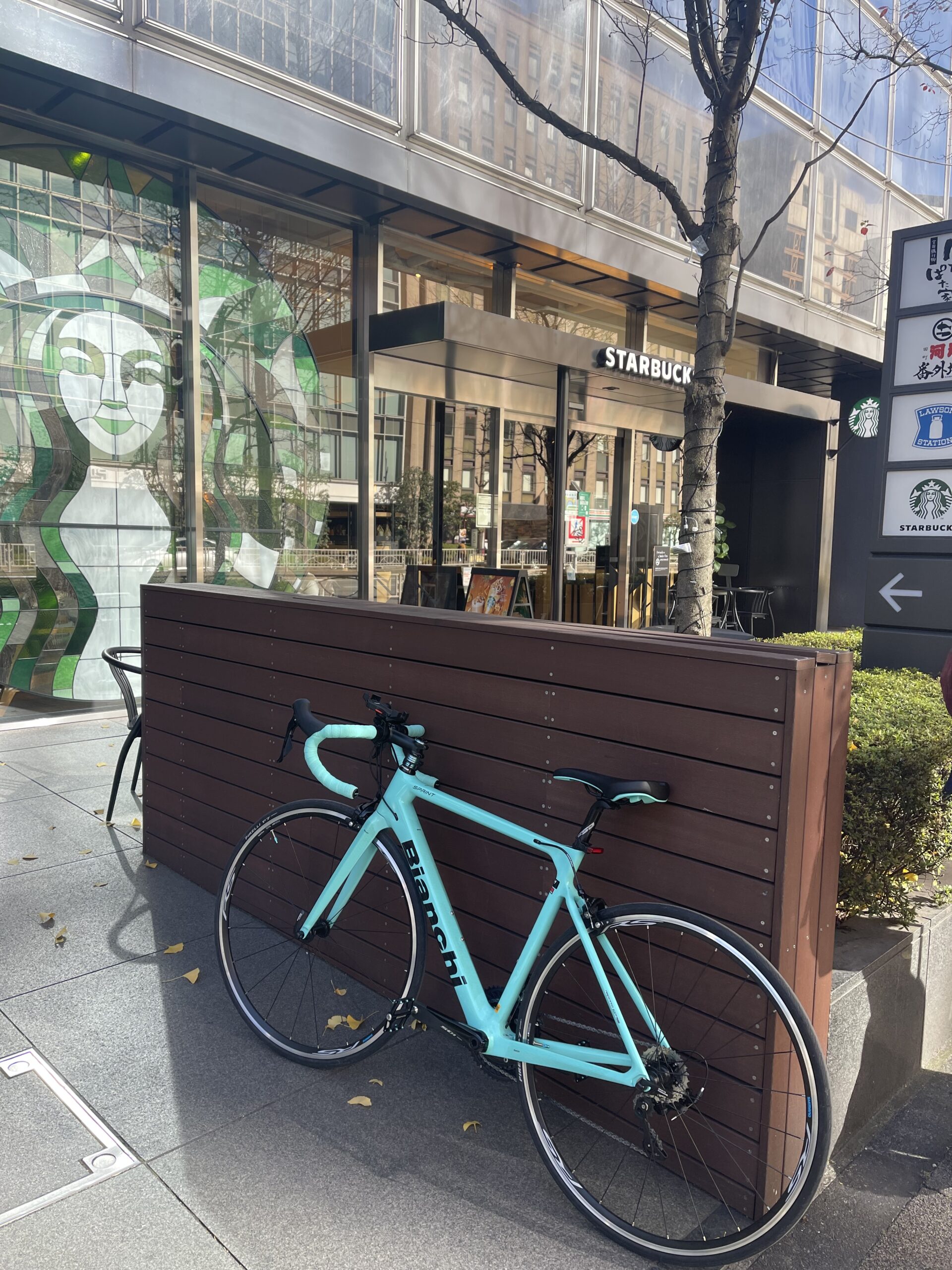 Bianchi SPRINTでStarbucksサイクリング